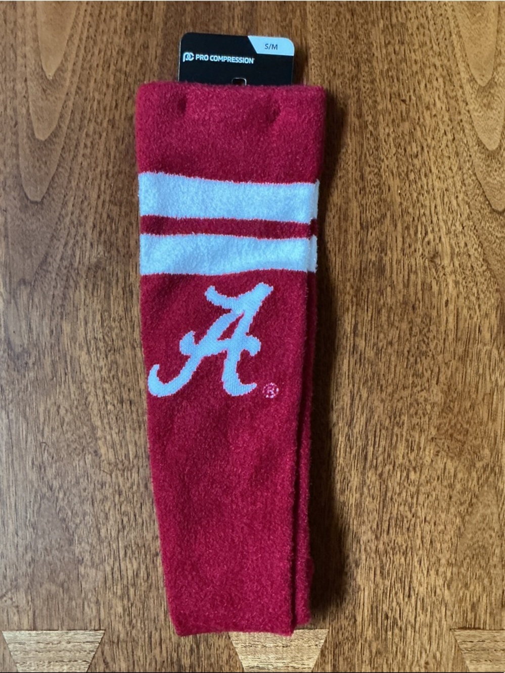 NWT Alabama Crimson Tide Red Fuzzy compression Knee Socks with White 'A' Logo